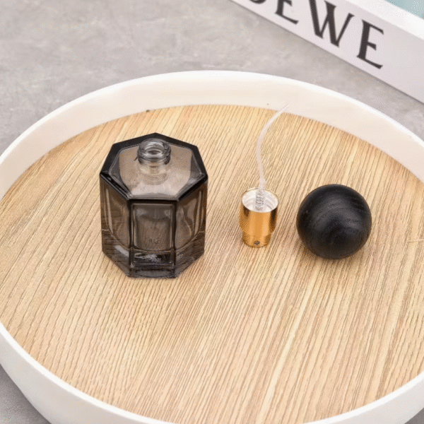 4pcs 30ml Premium Refillable Perfume Spray Bottles with Screw Top Design