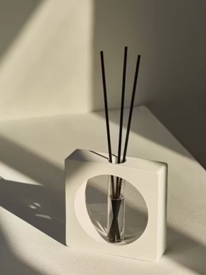 Modern Geometric Scent Diffuser with Black Reeds